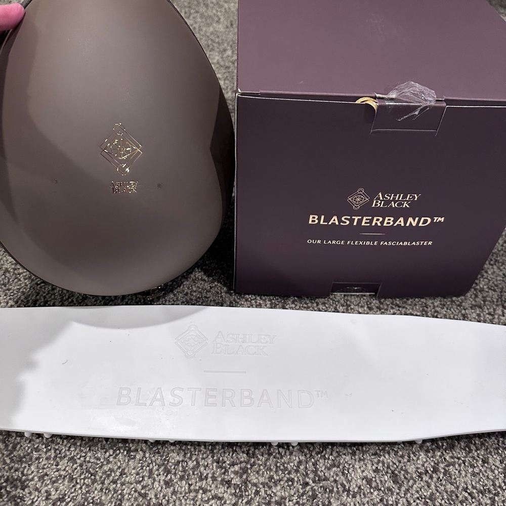 Ashley Black Blasterband w/Limited Edition Case- Used Once!  Like New!